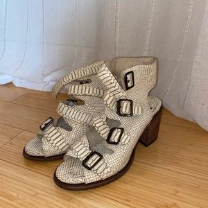 Size 8 Freebird sandals